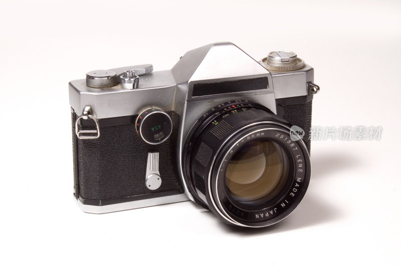 老式的35mm单反相机
