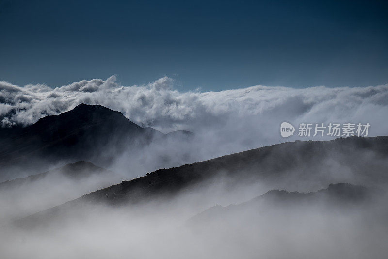 与雾山