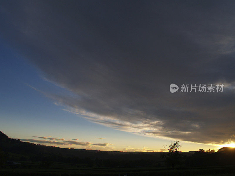 暴风雨过后,