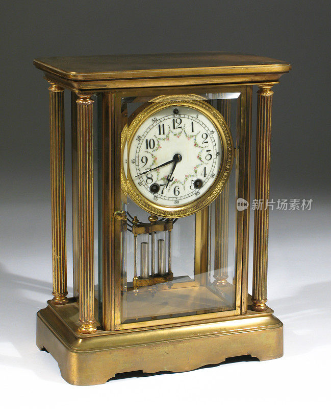 水晶调节器Mantel时钟
