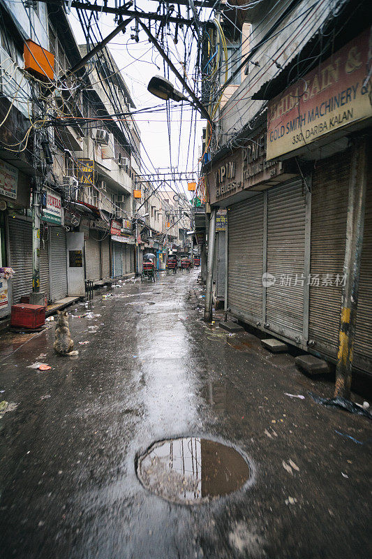 印度旧德里空荡荡的街道