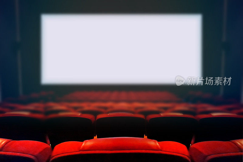 空电影电影院与空白的白色屏幕