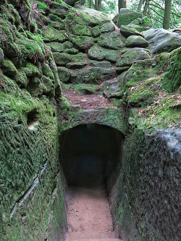 老人洞穴地下隧道，霍金山州立公园，俄亥俄州