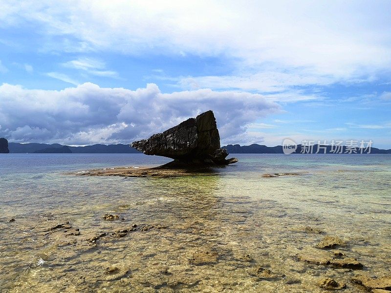 皮纳格坦岛岩石，埃尔尼多，巴拉望