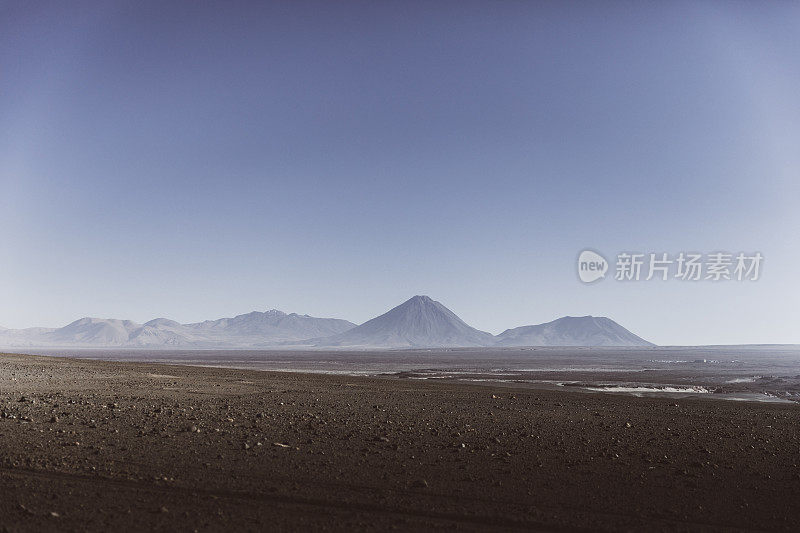 风景优美的火山景观在阿塔卡马沙漠