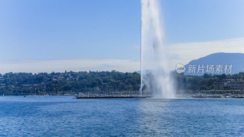 瑞士日内瓦湖上著名的喷泉——日内瓦城市景观