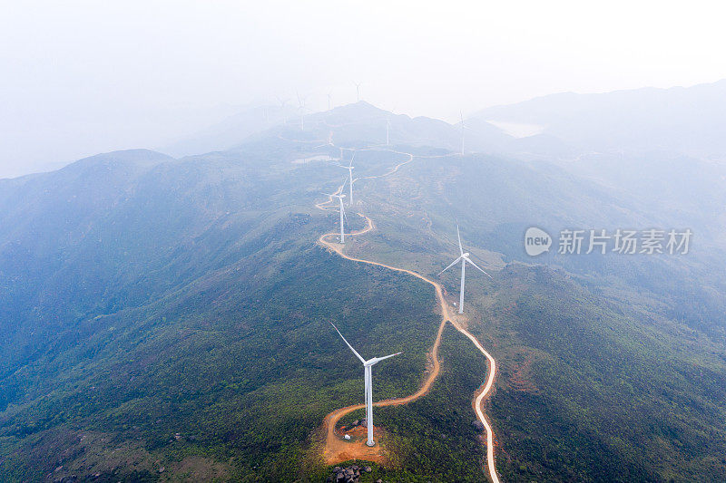 风力发电大面积分布在山区