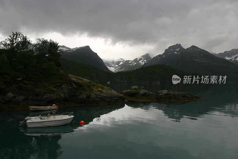 挪威峡湾景观北部自然荒野