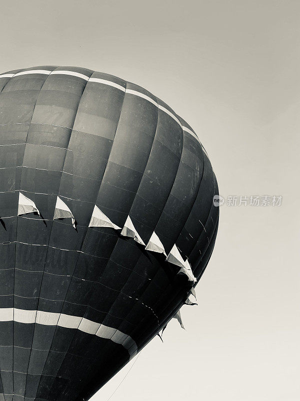 黑白气球