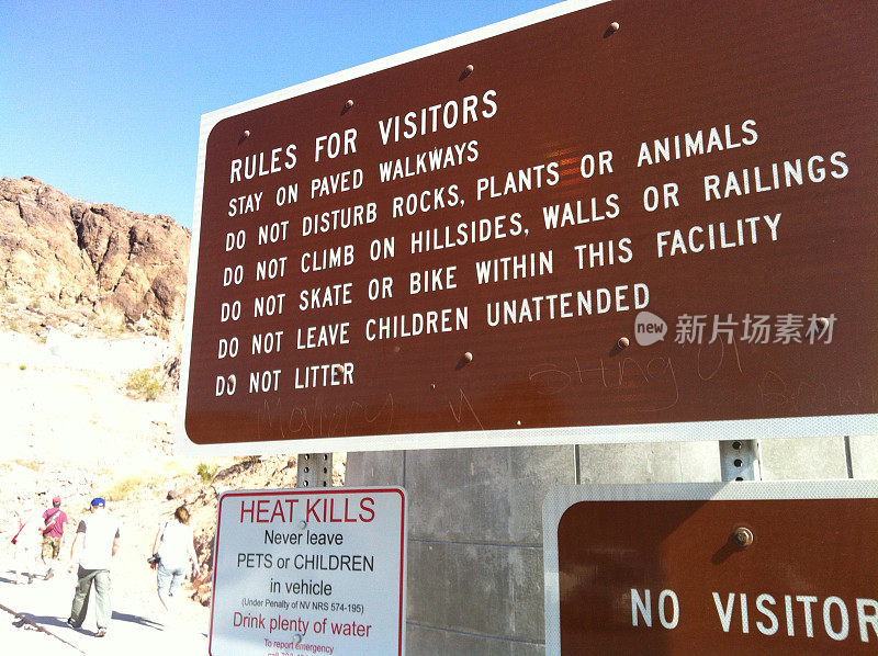 2015年美国内华达州胡佛水坝附近游客信息告示牌规则