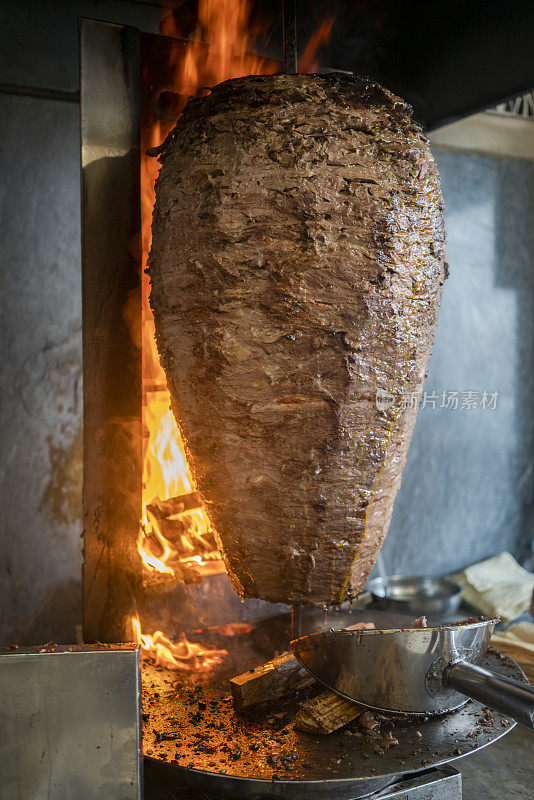 土耳其烤肉串红肉快餐烧烤。