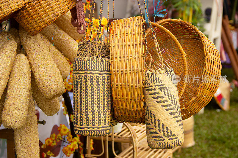 达亚克部落展出的藤制工艺品，达亚克部落的作品