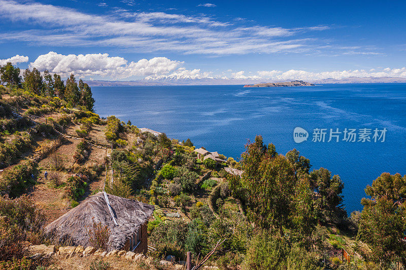 从提提卡卡湖的太阳岛看风景