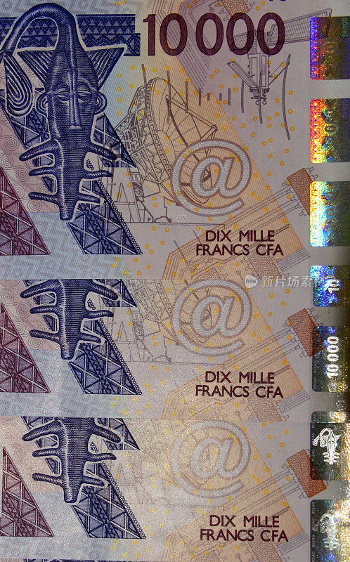 西非CFA法郎，部分10000法郎钞票上显示一条锯鳐