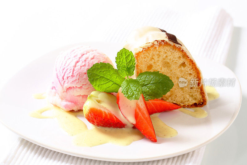 奶油草莓蛋糕片
