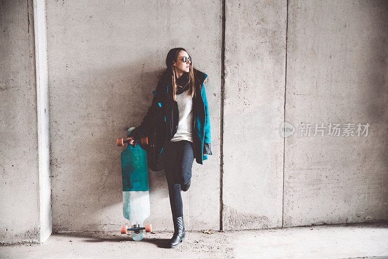 滑板女郎的生活方式