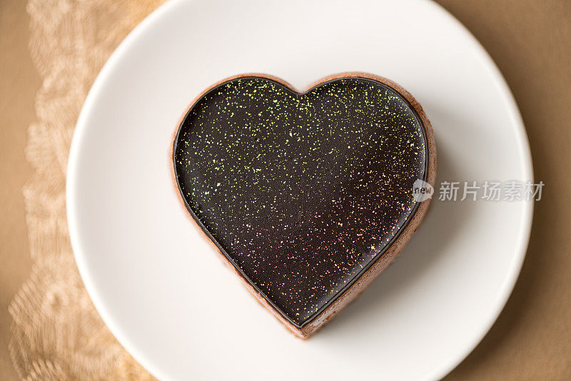 情人节心形巧克力慕斯蛋糕
