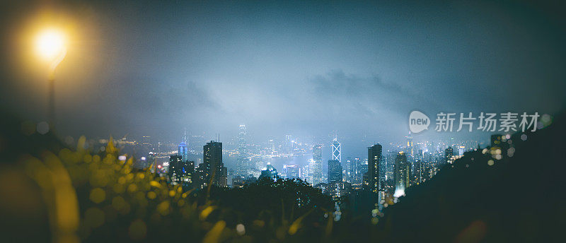 香港太平山夜间全景图