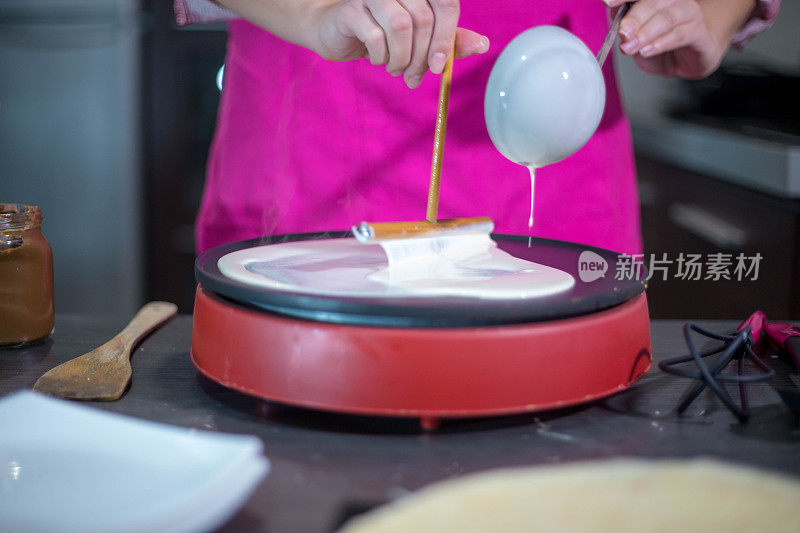 做自己做的煎饼。