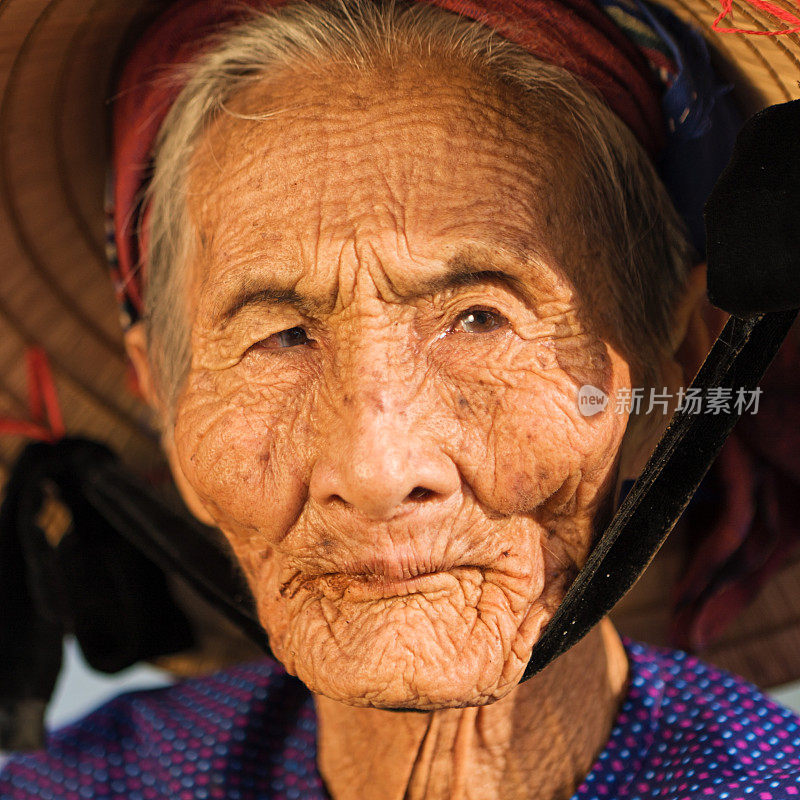 越南的老女人