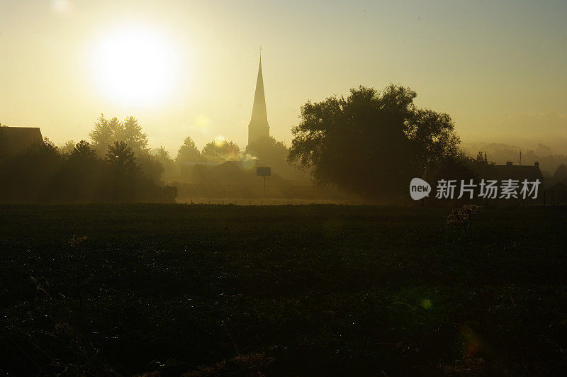 黎明的场景