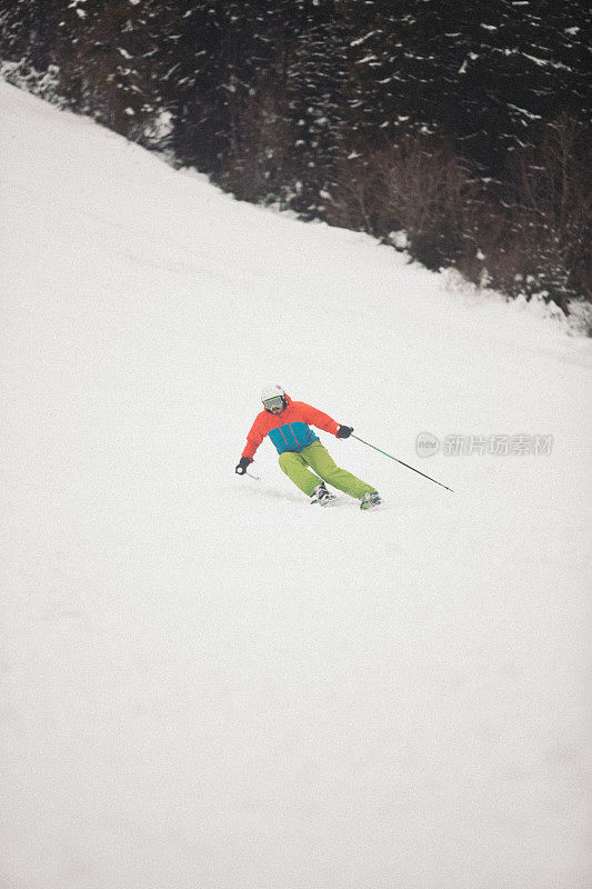 粉滑雪