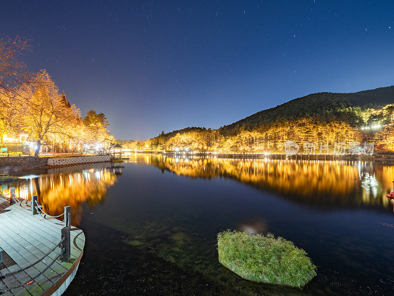 美丽的湖夜景，江西