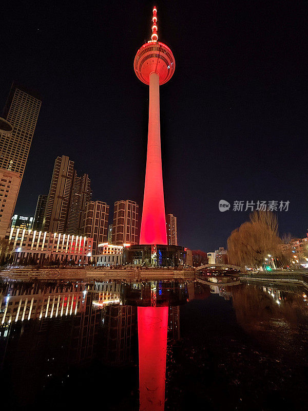 辽宁广播电视塔夜景，沈阳