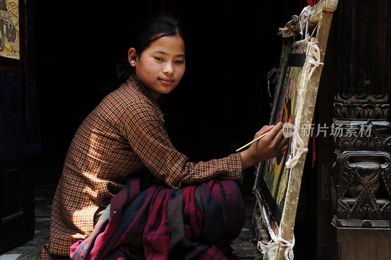藏族画家以简洁