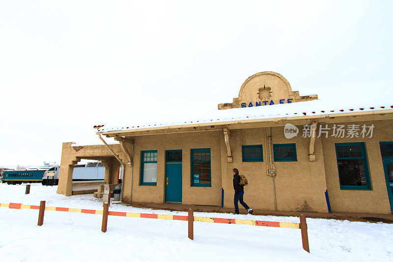 圣达菲在雪:火车站，圣达菲，新墨西哥州