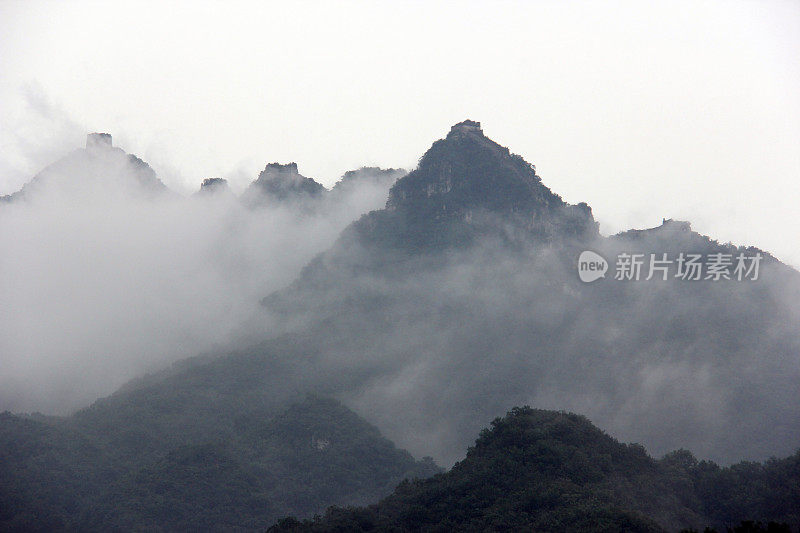 中国长城，慕田峪-在云之间