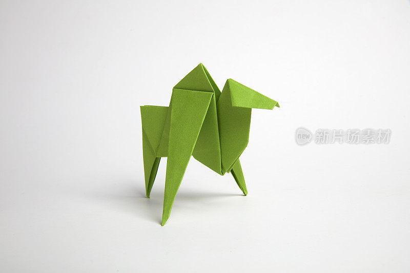 折纸骆驼再循环纸