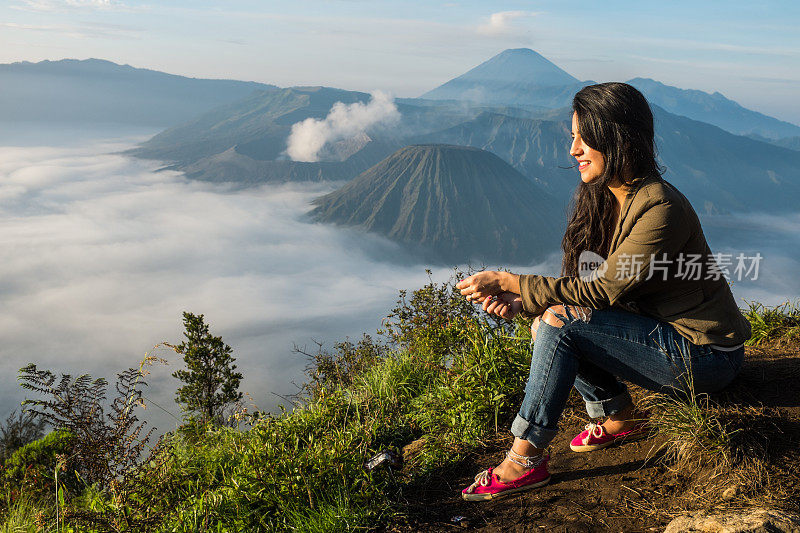 在布罗莫火山有一头长发的女人