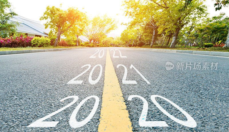 2019年，2020年，2022年在空路上