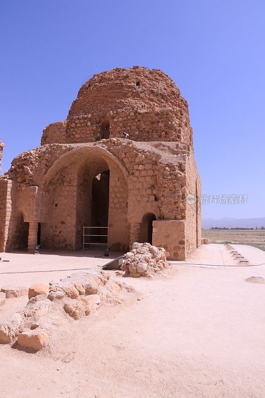 伊朗设拉子山的古泥城堡废墟