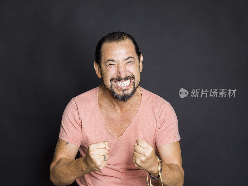 幸福的真正的男人