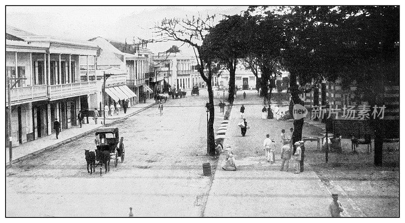 古董黑白照片:波多黎各庞塞的马里亚诺街
