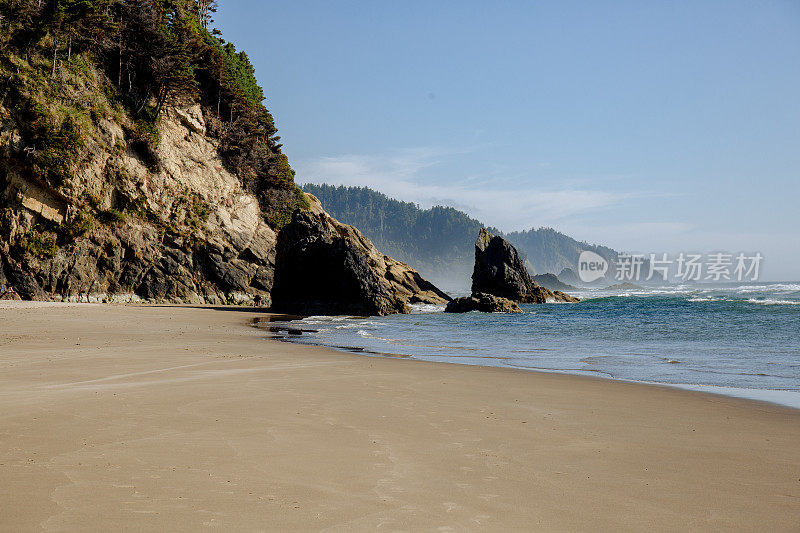 俄勒冈海岸的夏天