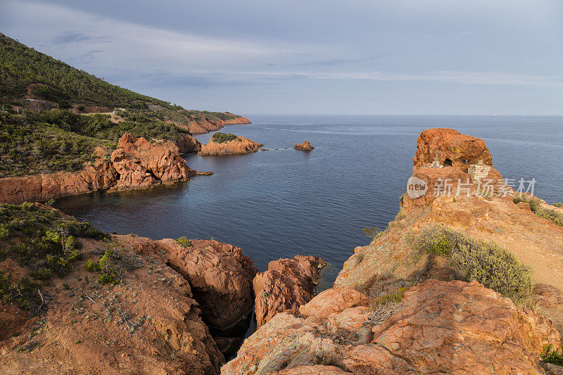 地中海沿岸的卡兰克，蔚蓝海岸，法国里维埃拉