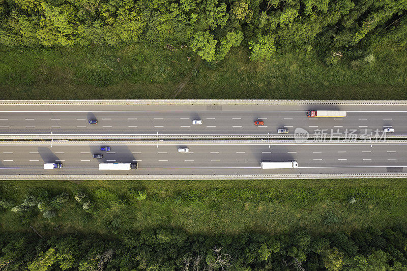 三车道公路(架空)