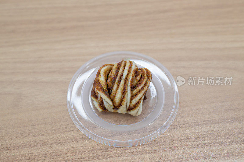 传统的中国主食:芝麻酱馒头。也被称为花卷食品