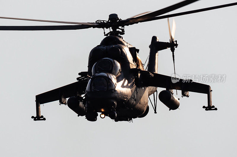 匈牙利空军的米-24印度军用攻击直升机。飞行操作。航空工业和旋翼机。运输和空运。飞啊飞。