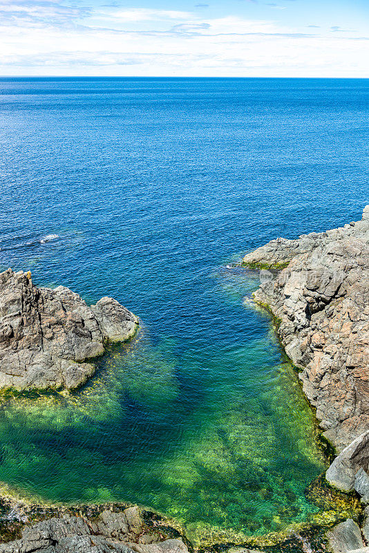 低头，保姆洞和睡眠湾小径，乌鸦头，Twillingate，加拿大