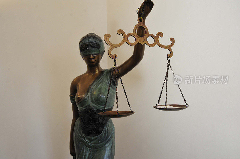正义女神代表司法系统中的道德力量