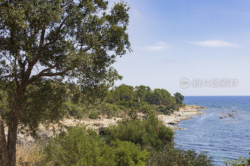 法属科西嘉岛沿岸的海岸景观