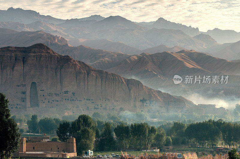 阿富汗巴米扬山谷的景色