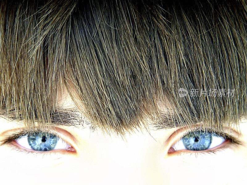 少年肖像――蓝眼睛