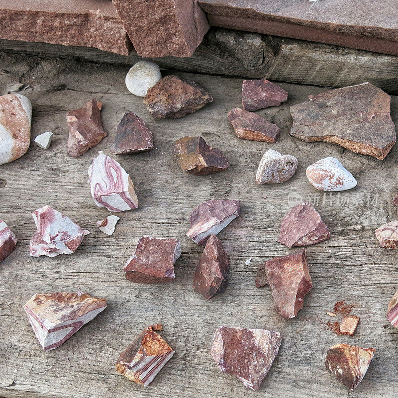 神奇石碧玉岩石水晶形而上心理治疗自然岩石收藏