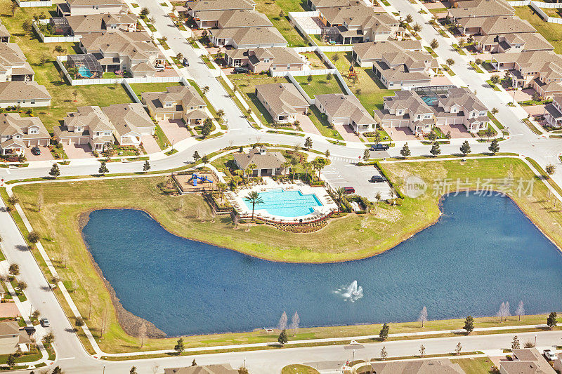 佛罗里达州郊区住宅的天线