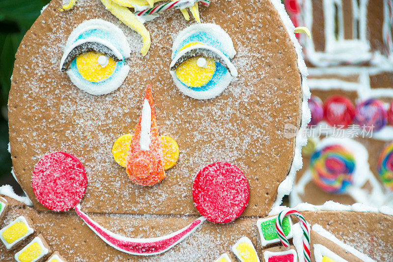 姜饼屋和姜饼人——圣诞村的装饰